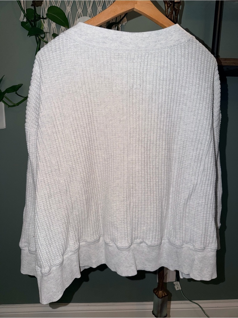 GT-0054 American Eagle Waffle Knit Oversized V-Neck Pullover Gray Small - Picture 5 of 7